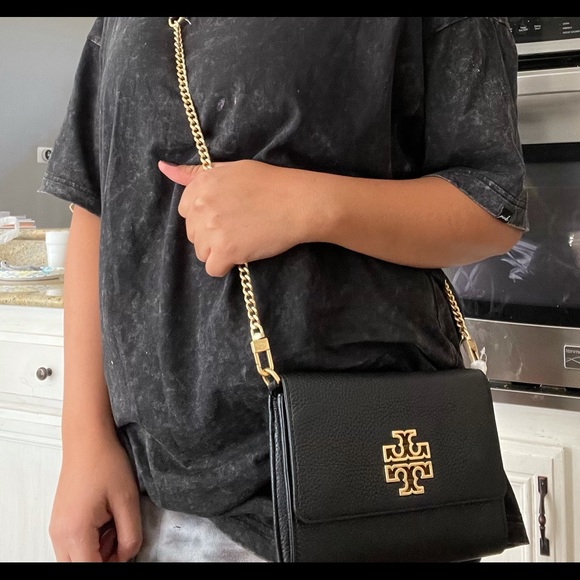 New Tory Burch crossbody/ wallet inside ๐ค - Picture 7 of 9